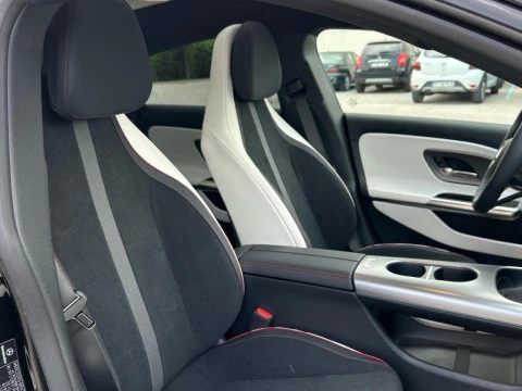 Mercedes-Benz CLA  250+ con tecnologia EQ