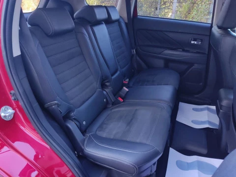 Mitsubishi Outlander 2.0 PHEV Kaiteki Auto 4WD