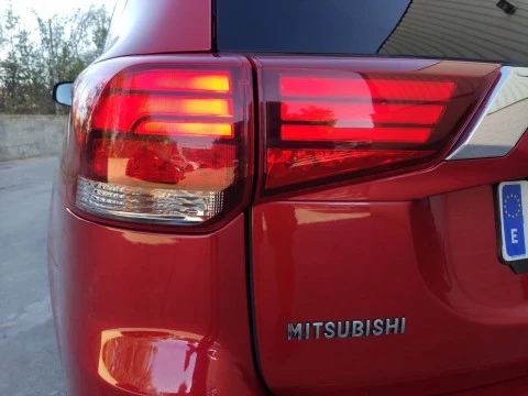 Mitsubishi Outlander 2.0 PHEV Kaiteki Auto 4WD