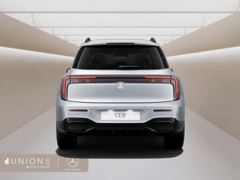 Mercedes-Benz GLB  250+ con tecnología EQ