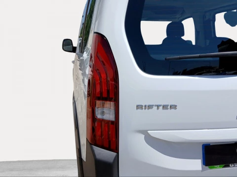 Peugeot Rifter Active Pack Business Standard BlueHDi 73 kW (100 CV)