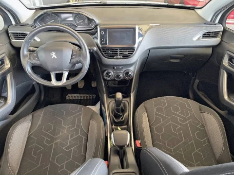 Peugeot 2008 Active 1.2L PureTech 82