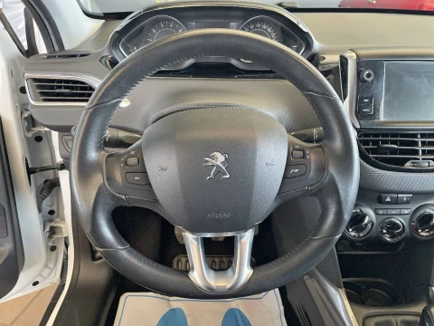 Peugeot 2008 Active 1.2L PureTech 82