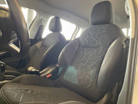 Peugeot 2008 Active 1.2L PureTech 82