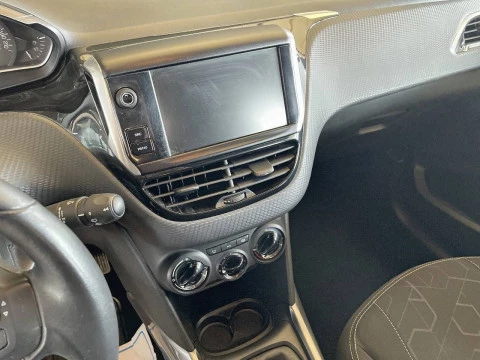 Peugeot 2008 Active 1.2L PureTech 82
