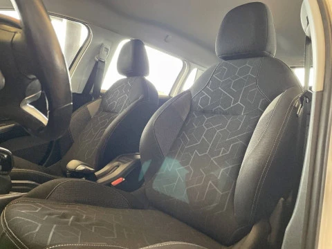 Peugeot 2008 Active 1.2L PureTech 82