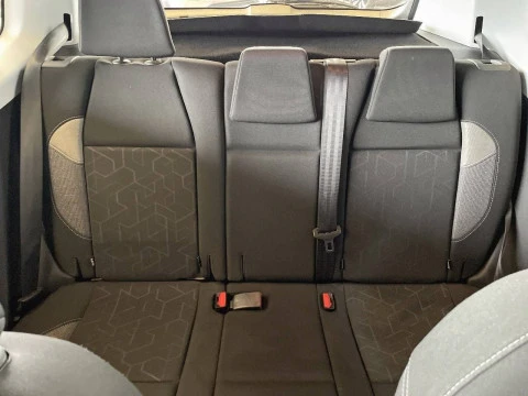 Peugeot 2008 Active 1.2L PureTech 82