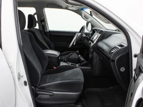 Toyota Land Cruiser 2.8D-4D 150KW VX 204 5P 7 Plazas