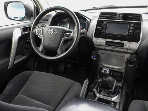 Toyota Land Cruiser 2.8D-4D 150KW VX 204 5P 7 Plazas