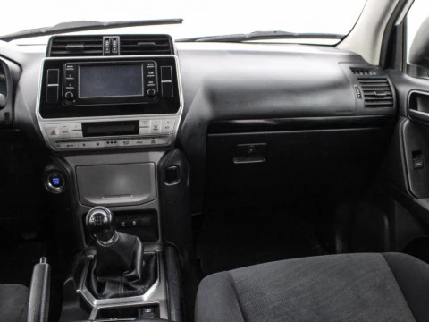 Toyota Land Cruiser 2.8D-4D 150KW VX 204 5P 7 Plazas