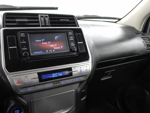 Toyota Land Cruiser 2.8D-4D 150KW VX 204 5P 7 Plazas