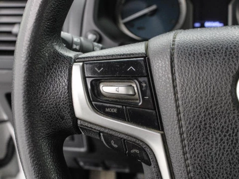 Toyota Land Cruiser 2.8D-4D 150KW VX 204 5P 7 Plazas