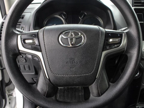 Toyota Land Cruiser 2.8D-4D 150KW VX 204 5P 7 Plazas