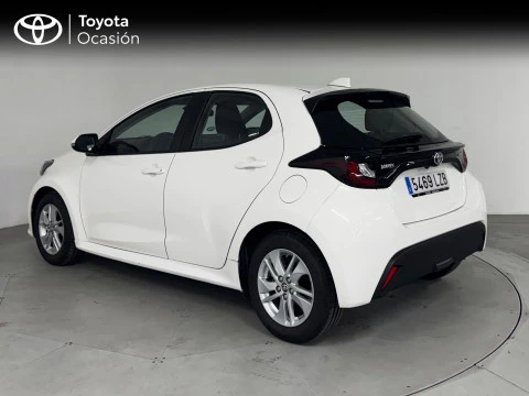 Toyota Yaris 1.5 120H Business Plus