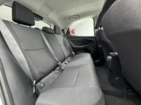 Toyota Yaris 1.5 120H Business Plus