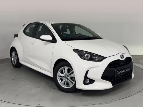 Toyota Yaris 1.5 120H Business Plus