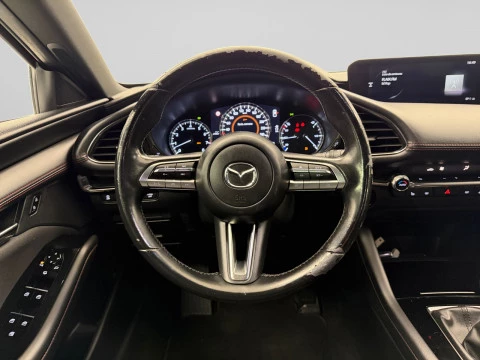 Mazda3 2.0 e-SKYACTIV-G 88KW HOMURA