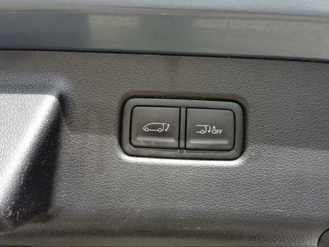 Hyundai Staria 2.2 CRDI Tecno 9S Auto 130 kW (177 CV)