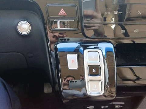 Hyundai Staria 2.2 CRDI Tecno 9S Auto 130 kW (177 CV)