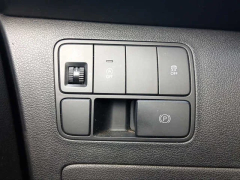 Hyundai Staria 2.2 CRDI Tecno 9S Auto 130 kW (177 CV)