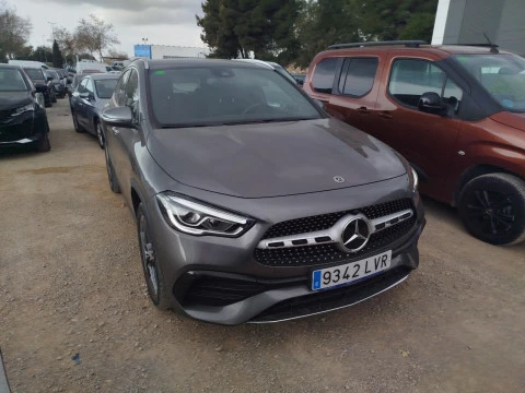 Mercedes-Benz GLA GLA 250 e