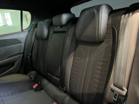 Peugeot 308 5P GT Hybrid MHEV 145 e-DCS6