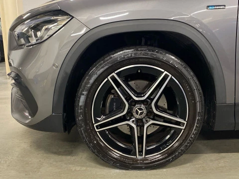 Mercedes-Benz GLA GLA 250 e