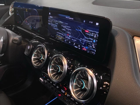 Mercedes-Benz GLA GLA 250 e