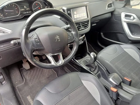 Peugeot 2008 Allure BlueHDI 100 S&S BVM6