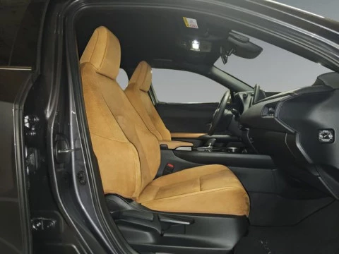 Lexus UX 2.0 300h UX Plus