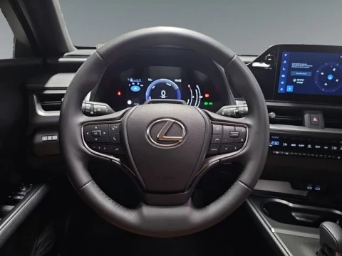 Lexus UX 2.0 300h UX Plus