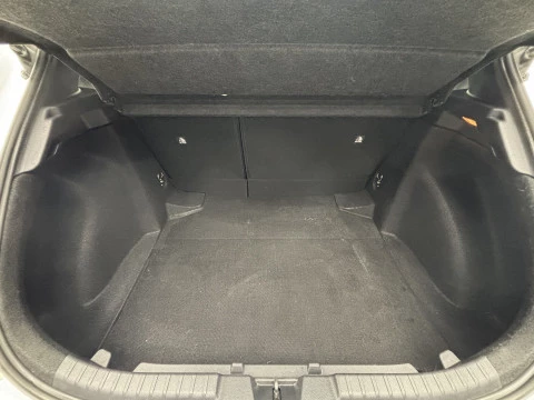 Toyota Corolla 1.8 125H ACTIVE TECH E-CVT