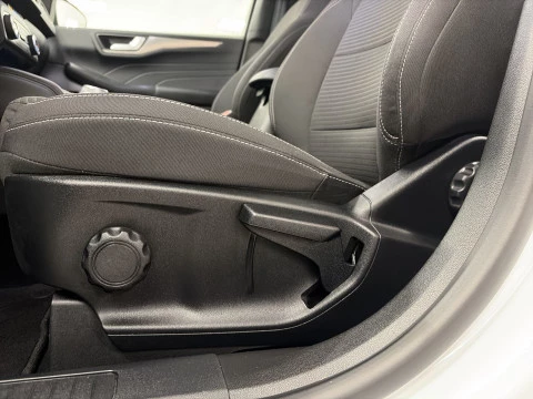 Ford Kuga 2.5 Duratec FHEV Titanium 4x4 Auto 140 kW (190 CV)