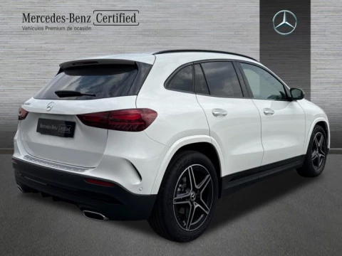 Mercedes-Benz GLA  200 d
