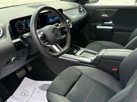 Mercedes-Benz GLA  200 d
