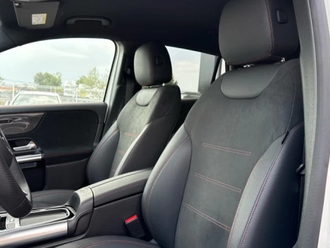 Mercedes-Benz GLA  200 d
