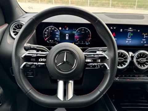 Mercedes-Benz GLA  200 d