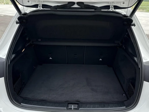 Mercedes-Benz GLA  200 d