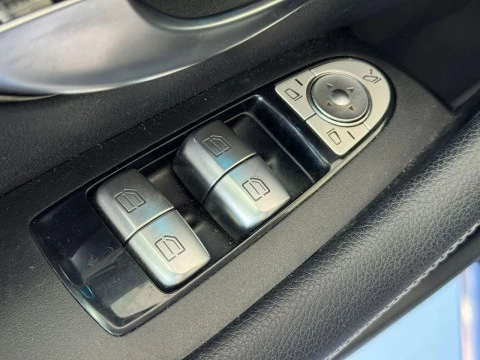 Mercedes-Benz Clase E E 220 d 4MATIC Coupé
