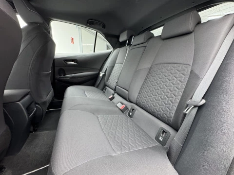Toyota Corolla 1.8 125H ACTIVE TECH E-CVT