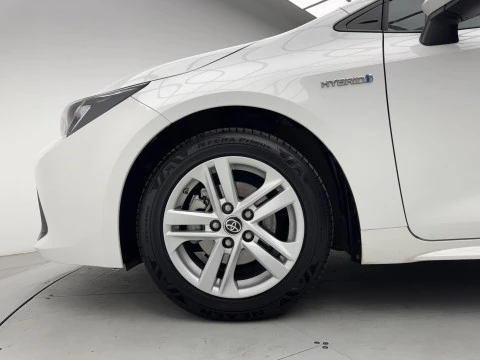 Toyota Corolla 1.8 125H ACTIVE TECH E-CVT