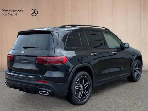 Mercedes-Benz GLB  200 d