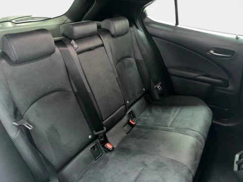Lexus UX 2.0 300h UX Plus