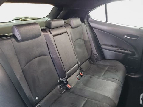 Lexus UX 2.0 300h UX Plus