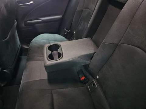 Lexus UX 2.0 300h UX Plus