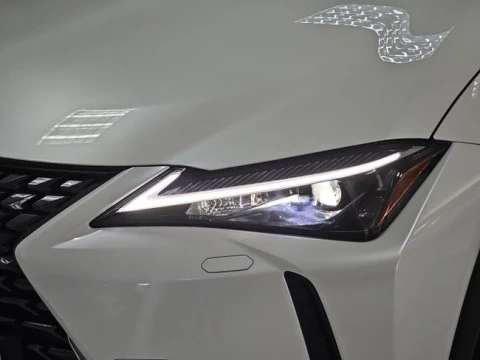 Lexus UX 2.0 300h UX Plus