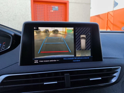 Peugeot 5008 PureTech 130 SANDS Allure 96 kW (130 CV)