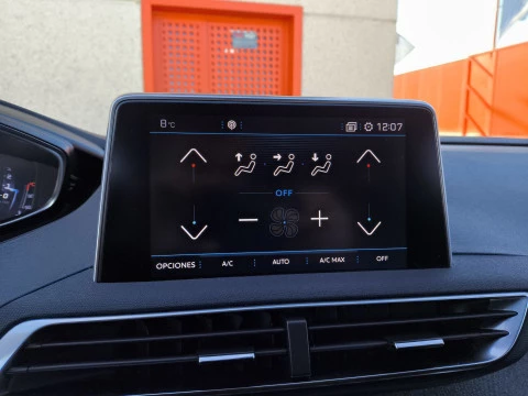 Peugeot 5008 PureTech 130 SANDS Allure 96 kW (130 CV)