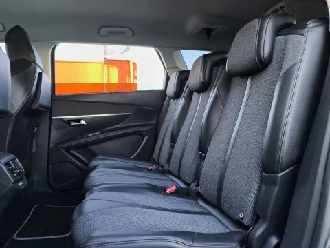 Peugeot 5008 PureTech 130 SANDS Allure 96 kW (130 CV)