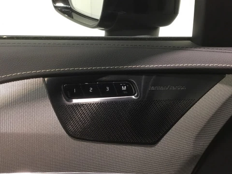 Volvo XC90 XC90 R-Design, B5 AWD mild hybrid 7 plazas (diésel), 7 Asientos